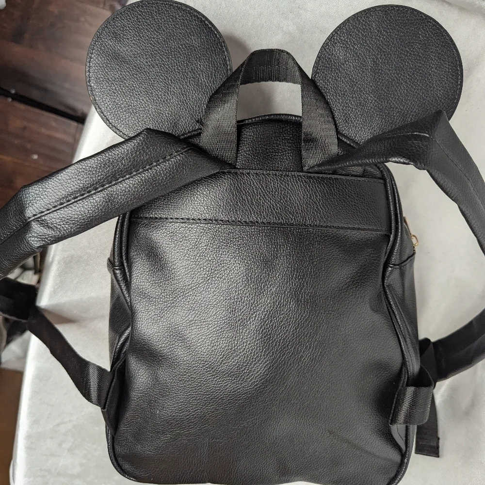 Disney Minnie Mouse Backpack Black with Red Bow by Olivia Miller NO OFFERS‎